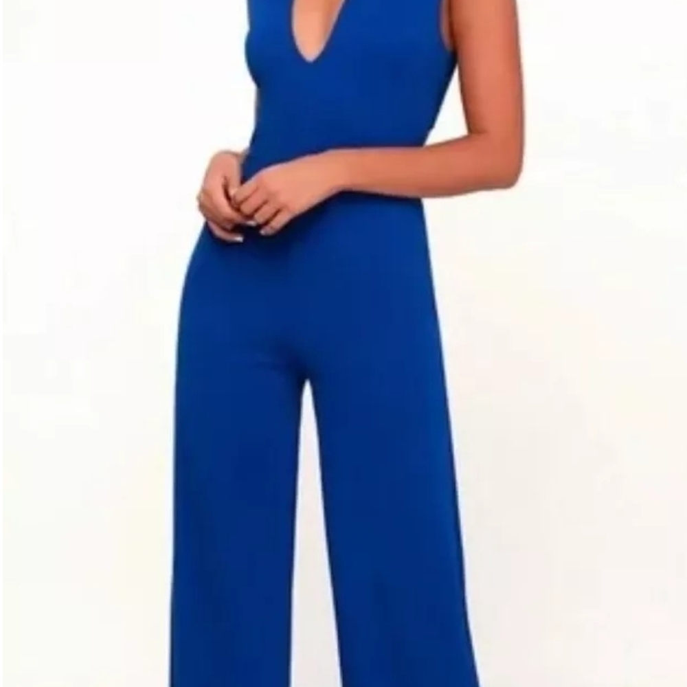 Royal Blue Jumpsuit with Plunging V-Neck Size 1xl💙💙 - Picture 7 of 15